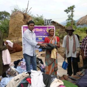 cloth-distribution (5)