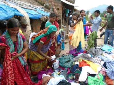 cloth-distribution (6)